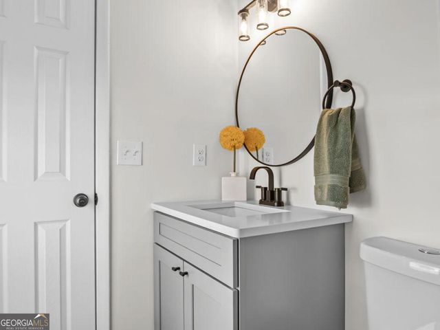 925 Majesty Lane, Morrow, GA 30260