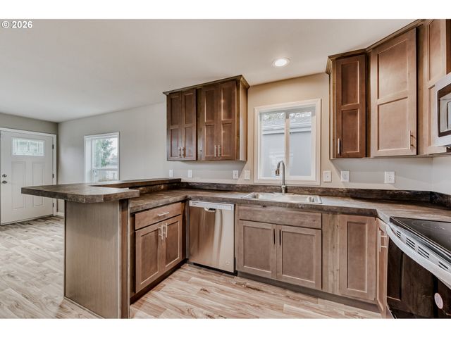 3441 Se 111th Ave 20, Portland, OR 97266