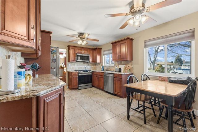 13355 De Mott Drive, Warren, MI 48088