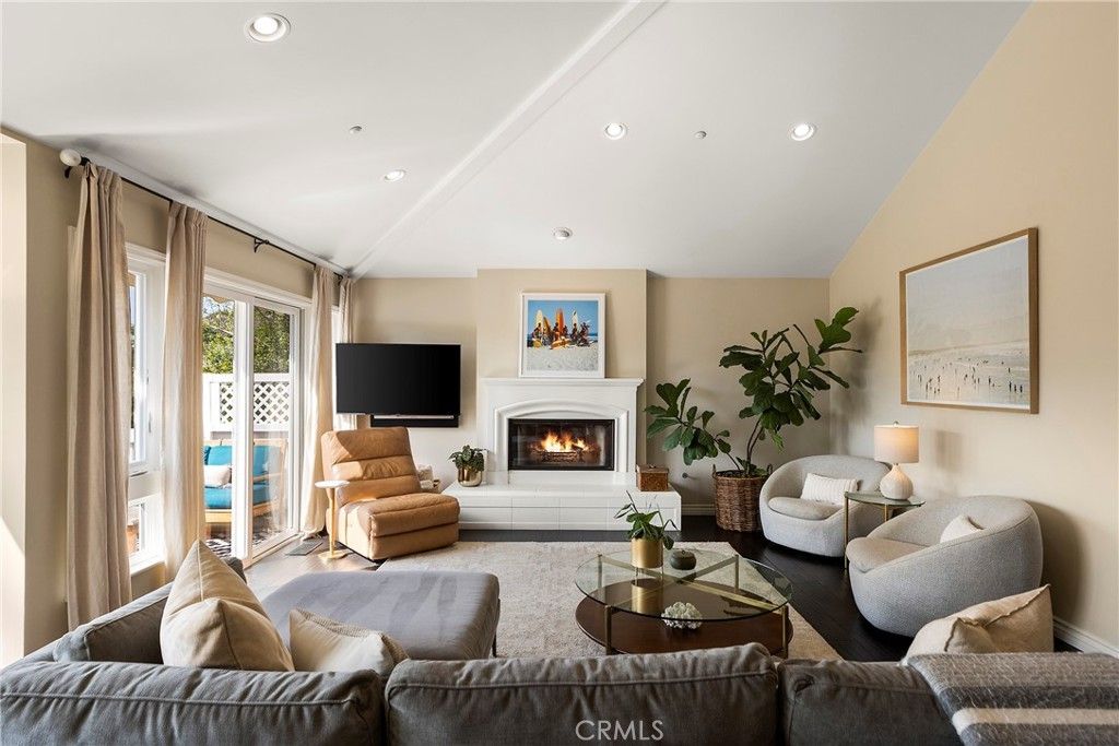 Image 22 of property listing at 150 W Avenida San Antonio, San Clemente, CA 92672
