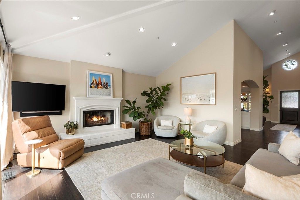 Image 23 of property listing at 150 W Avenida San Antonio, San Clemente, CA 92672