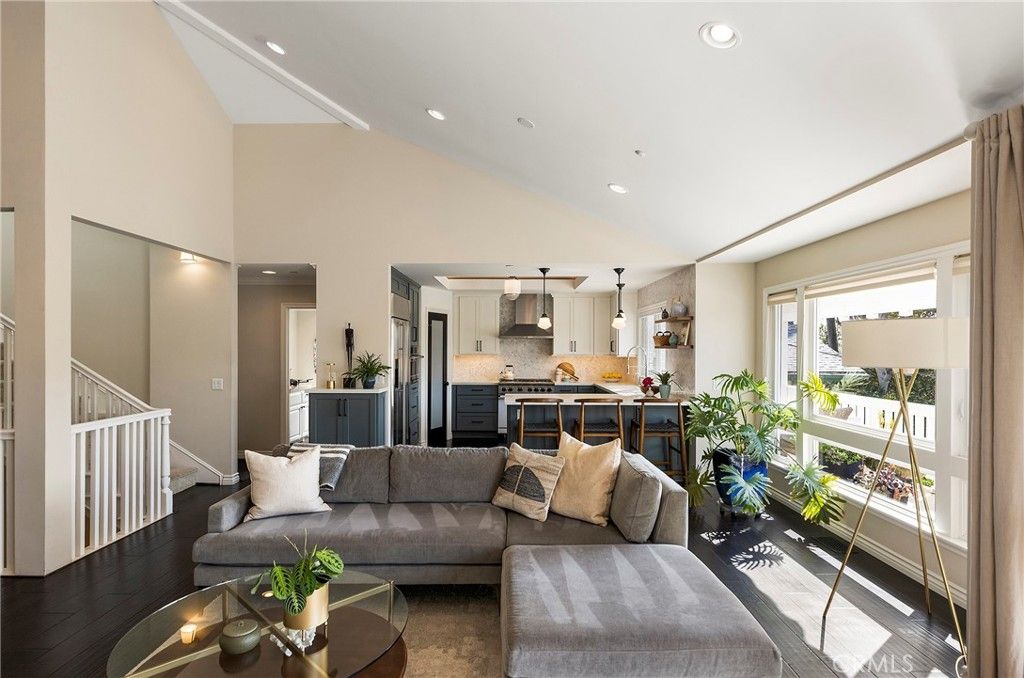 Image 24 of property listing at 150 W Avenida San Antonio, San Clemente, CA 92672