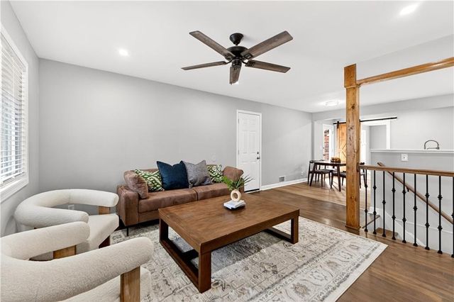 7409 E 51 Street, Kansas City, MO 64129