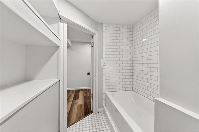 7409 E 51 Street, Kansas City, MO 64129