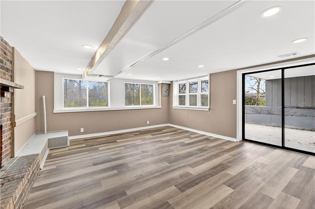 7409 E 51 Street, Kansas City, MO 64129