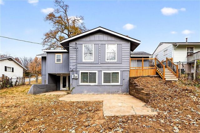 7409 E 51 Street, Kansas City, MO 64129