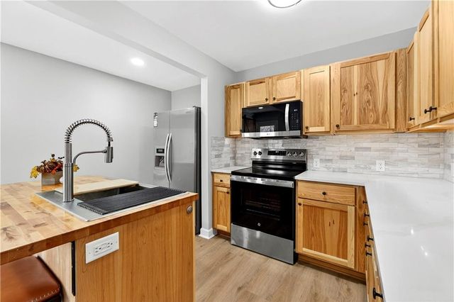 7409 E 51 Street, Kansas City, MO 64129