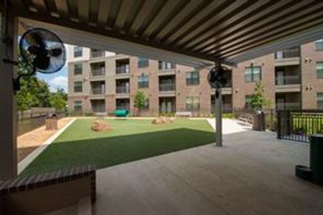 2033 S Gessner Road 3415, Houston, TX 77063