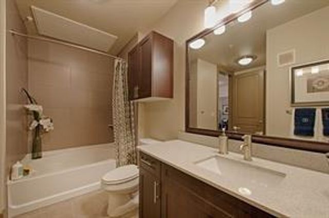 2033 S Gessner Road 3415, Houston, TX 77063