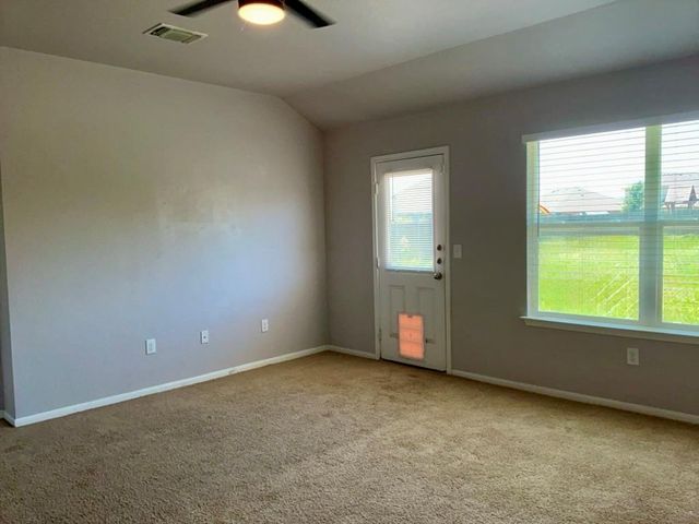 12040 Riparian RD, Manor, TX 78653