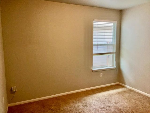 12040 Riparian RD, Manor, TX 78653
