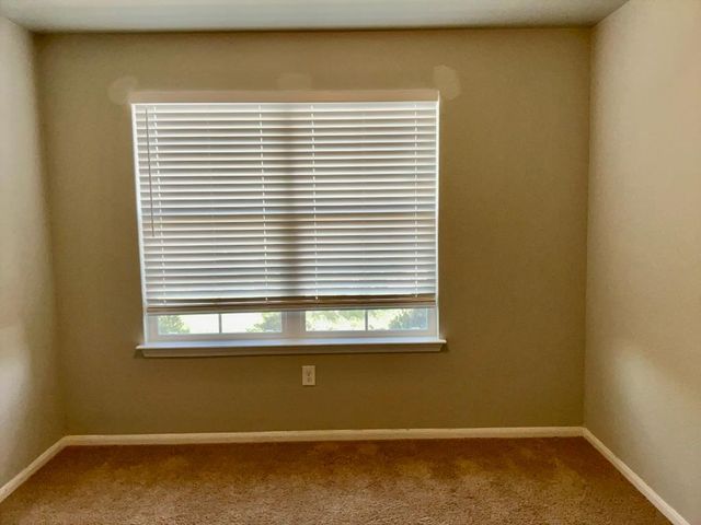 12040 Riparian RD, Manor, TX 78653