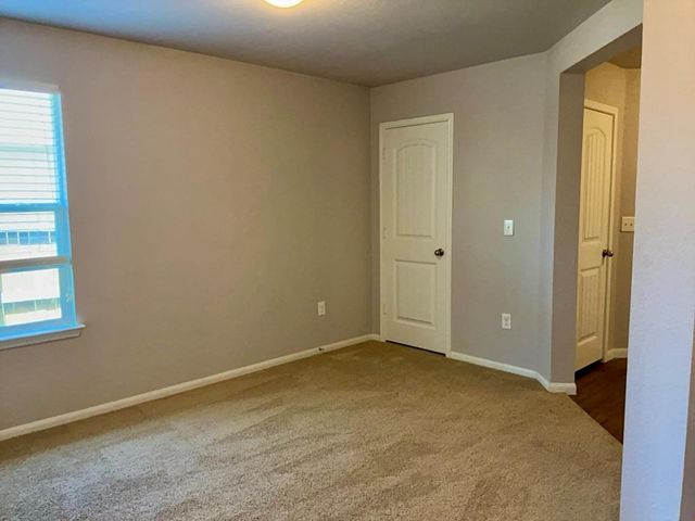 12040 Riparian RD, Manor, TX 78653