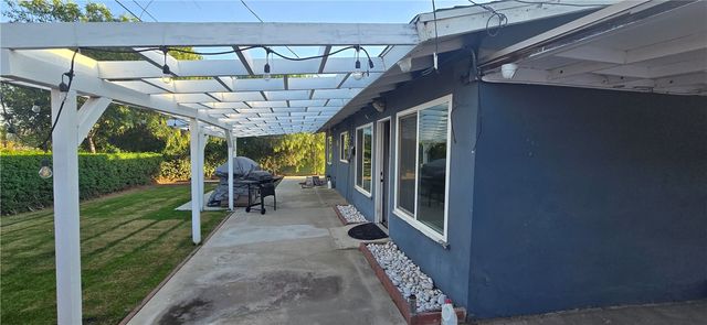 4130 Estrada, Jurupa Valley, CA 92509