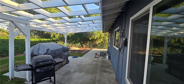 4130 Estrada, Jurupa Valley, CA 92509