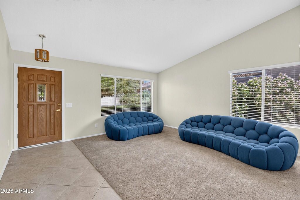 10209 E COOPERS HAWK Drive, Sun Lakes, AZ 85248 — photo 2