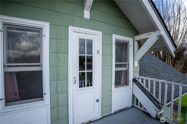 517 Lawson Street, Sumas, WA 98295