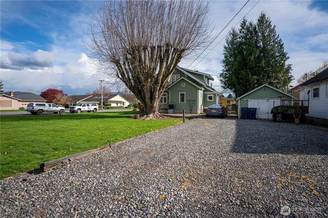 517 Lawson Street, Sumas, WA 98295