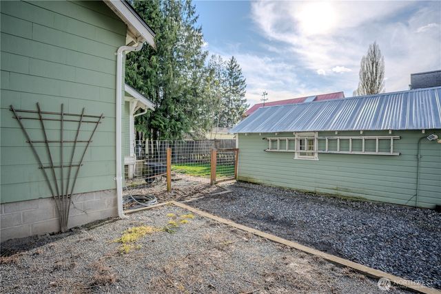 517 Lawson Street, Sumas, WA 98295