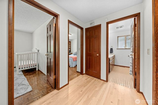 1550 Weathervane Drive, Fircrest, WA 98466