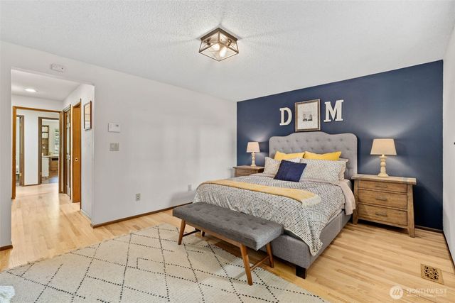 1550 Weathervane Drive, Fircrest, WA 98466