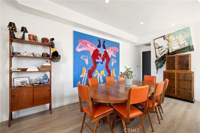 922 N Ridgewood Pl, Los Angeles, CA 90038