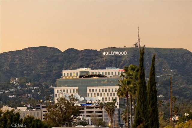 922 N Ridgewood Pl, Los Angeles, CA 90038