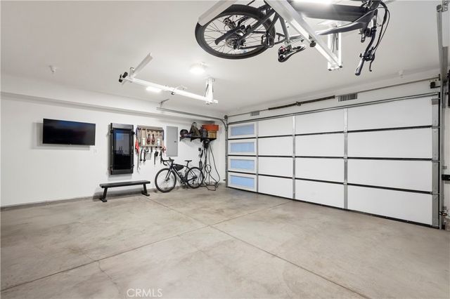 922 N Ridgewood Pl, Los Angeles, CA 90038