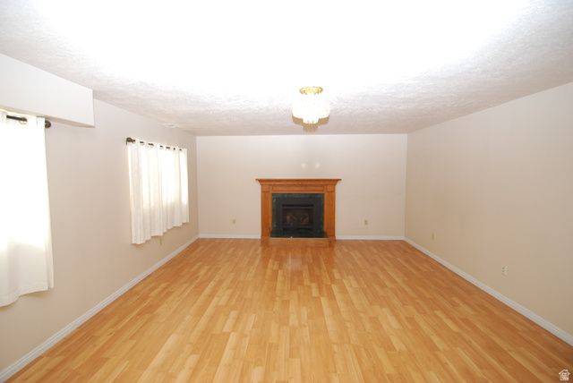 2251 N 850 W, Clinton, UT 84015