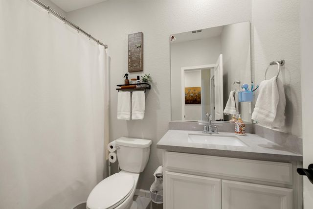 12800 Herringbone Way, Rancho Cordova, CA 95742