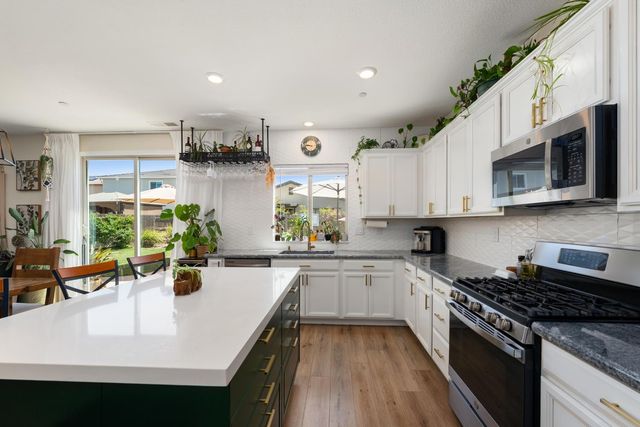 12800 Herringbone Way, Rancho Cordova, CA 95742