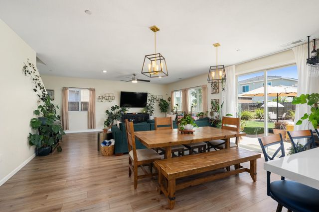 12800 Herringbone Way, Rancho Cordova, CA 95742
