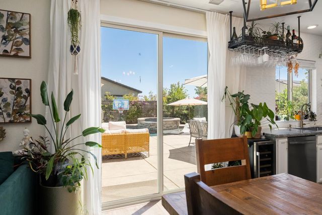 12800 Herringbone Way, Rancho Cordova, CA 95742