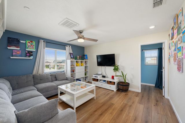 12800 Herringbone Way, Rancho Cordova, CA 95742