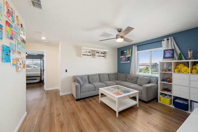 12800 Herringbone Way, Rancho Cordova, CA 95742