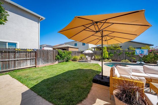 12800 Herringbone Way, Rancho Cordova, CA 95742