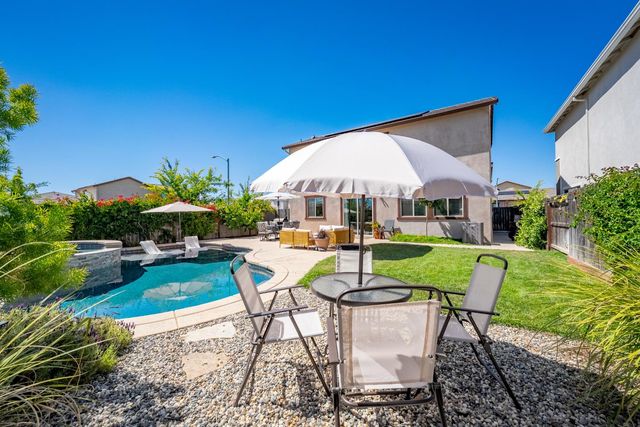 12800 Herringbone Way, Rancho Cordova, CA 95742