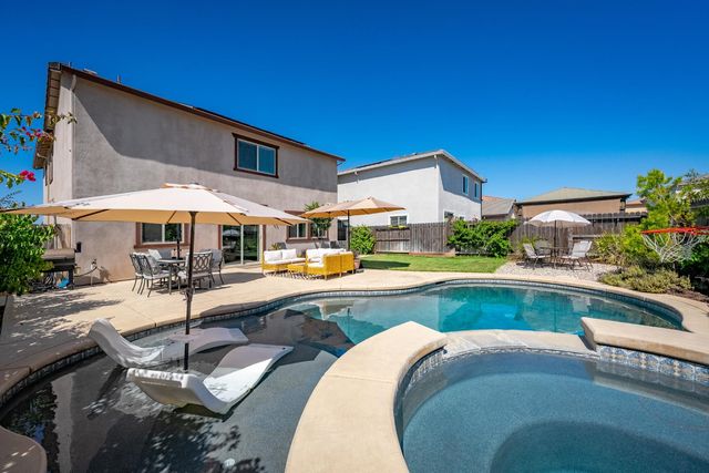 12800 Herringbone Way, Rancho Cordova, CA 95742