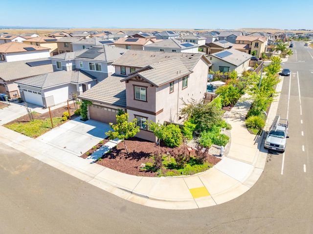 12800 Herringbone Way, Rancho Cordova, CA 95742