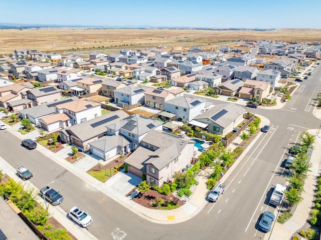 12800 Herringbone Way, Rancho Cordova, CA 95742