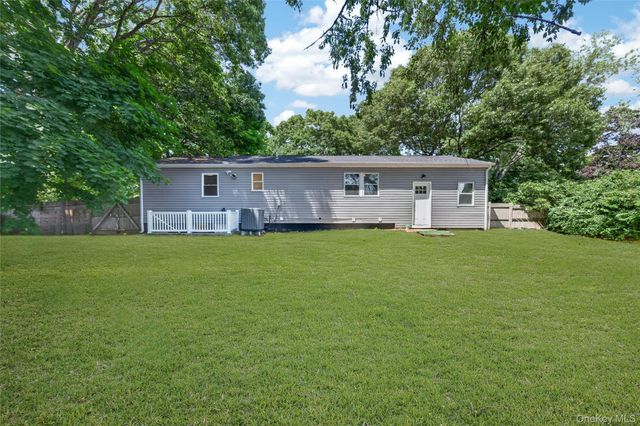 34 Pinetop Drive, Shirley, NY 11967