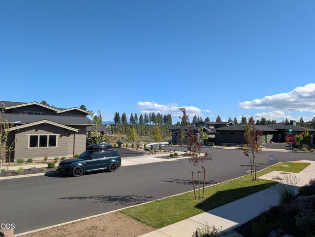 3226 NW Strickland Way, Bend, OR 97703