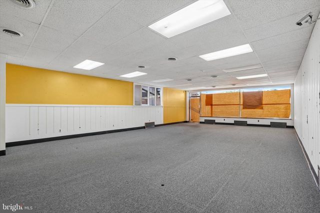 47 W EAGLE RD, Havertown, PA 19083