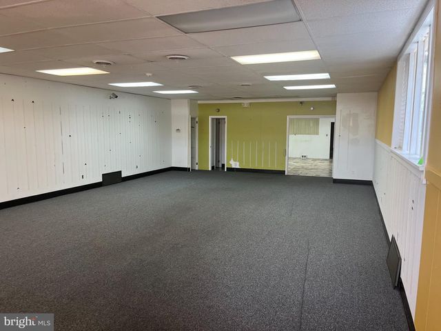 47 W EAGLE RD, Havertown, PA 19083