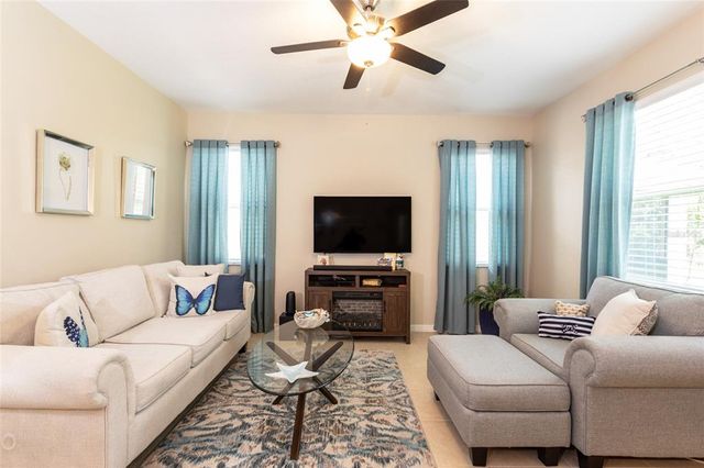 35 PARK PLACE CIRCLE, Palm Coast, FL 32164
