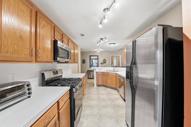 7219 Pembrough Lane, Katy, TX 77494