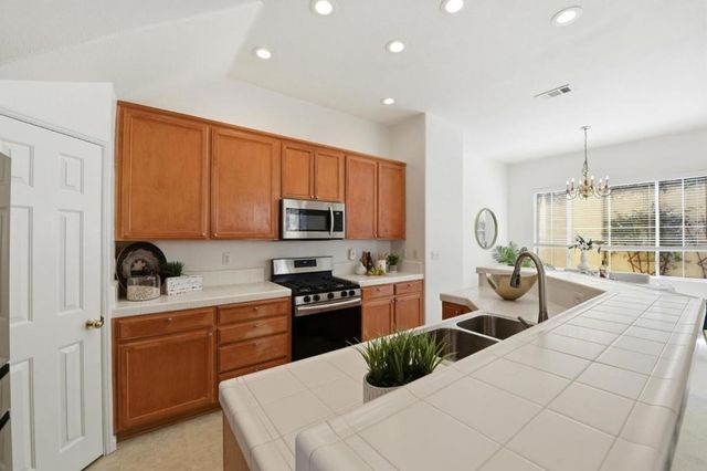 365 Shelby Drive, Mountain View, CA 94043