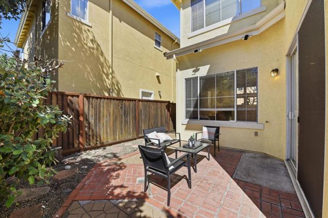 365 Shelby Drive, Mountain View, CA 94043