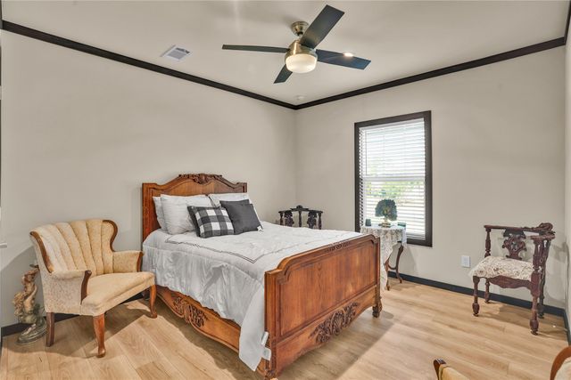 2032 Avenue L, Anson, TX 79501