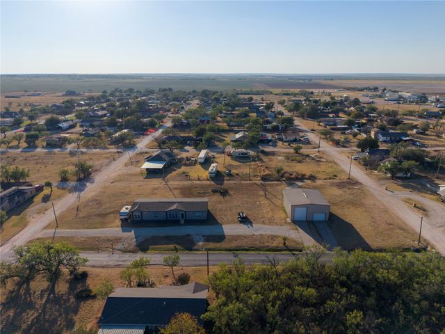 2032 Avenue L, Anson, TX 79501
